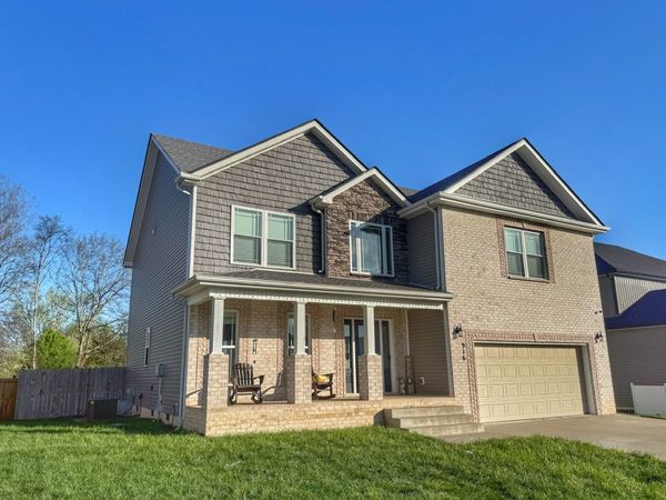 916 Burley Barn Rd, Clarksville, TN 37042