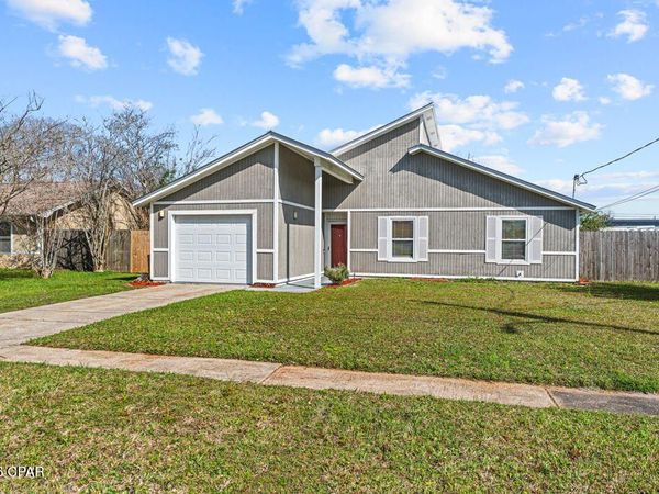 602 Sparrow Street , Lynn Haven, FL 32444