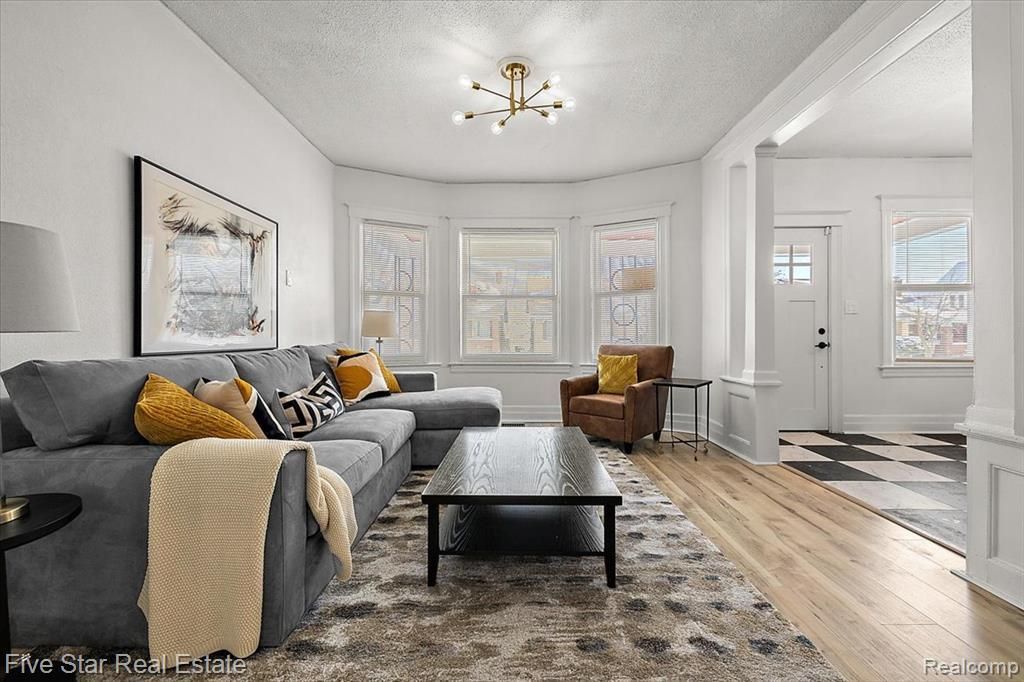 3869 Burns Street, Detroit, MI 48214 Main Photo