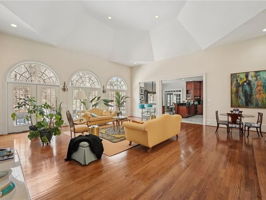 Property Image 12