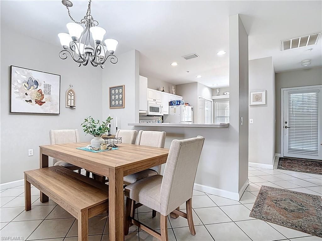 3015 Horizon Ln, Unit 2702, Naples, FL 34109 Photo