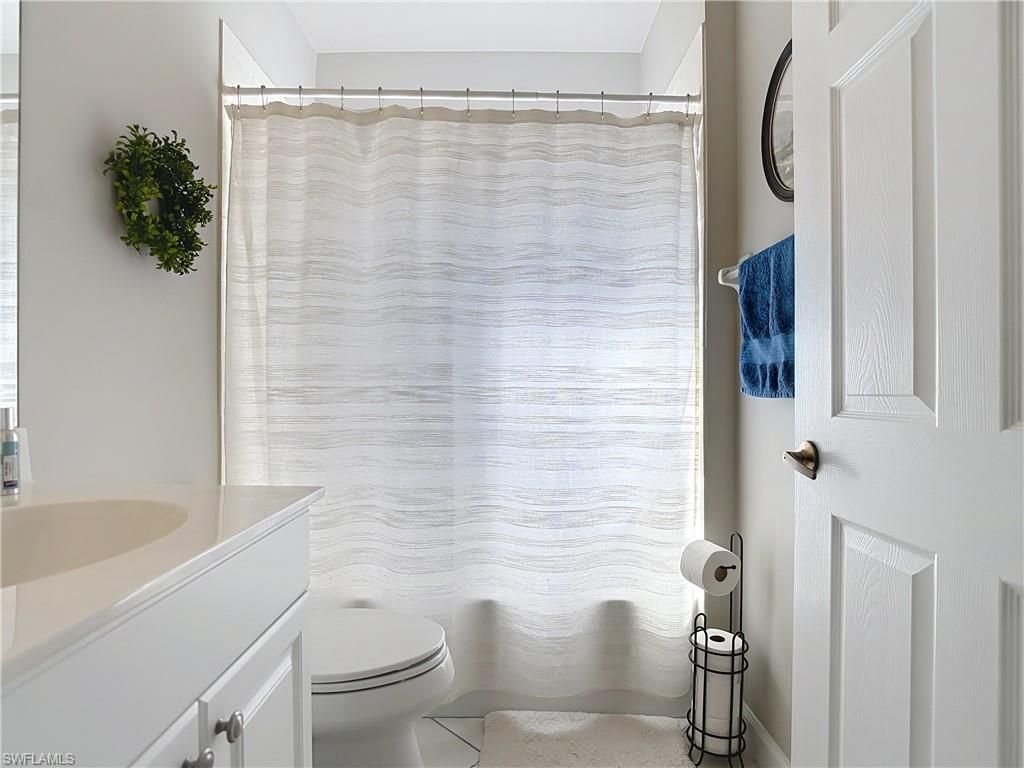 3015 Horizon Ln, Unit 2702, Naples, FL 34109 Photo
