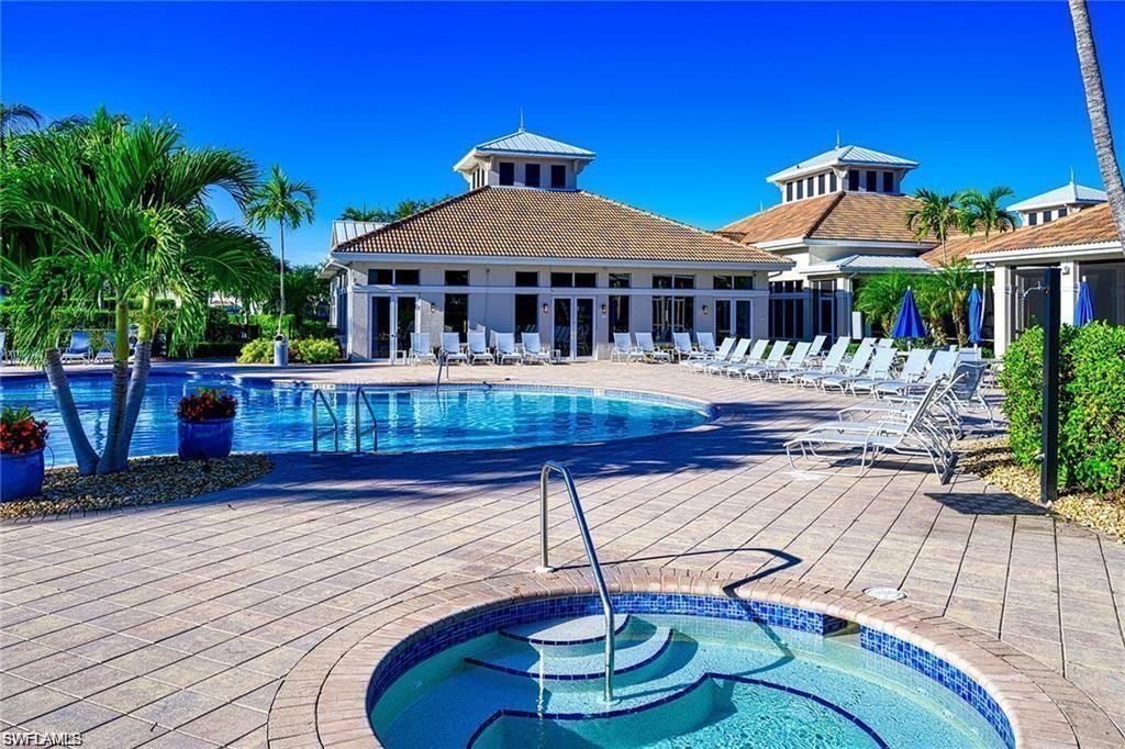 3015 Horizon Ln, Unit 2702, Naples, FL 34109 Photo