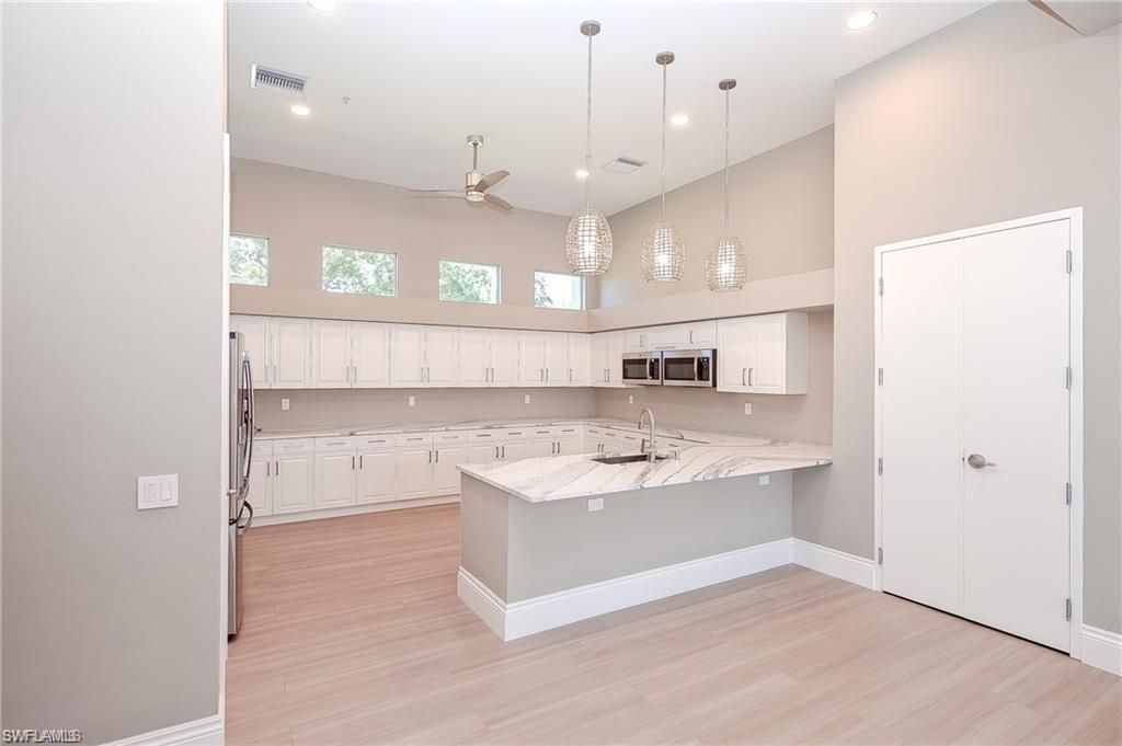 3015 Horizon Ln, Unit 2702, Naples, FL 34109 Photo