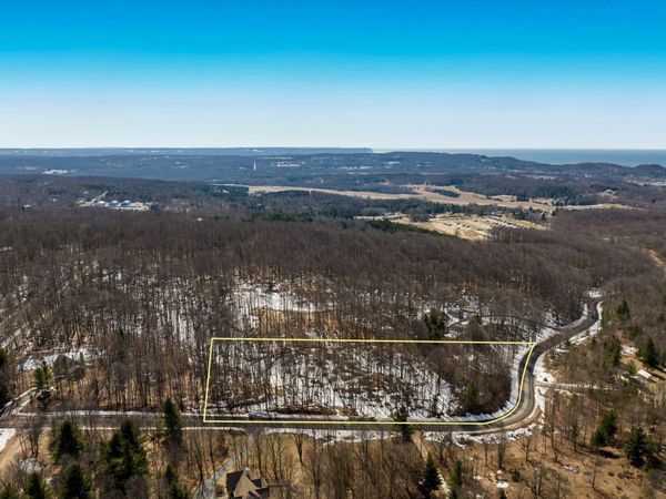Glory Road, Frankfort, MI 49635