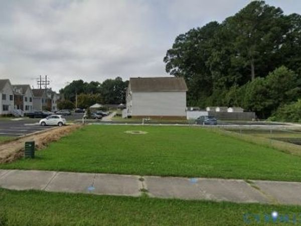 3183 King William Avenue , West Point, VA 23181