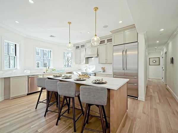 252 Lexington Avenue, Unit 4, Cambridge, MA 02138