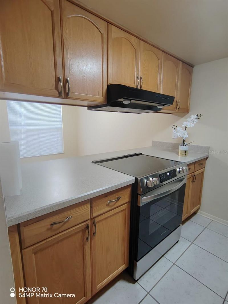 1044 82nd Terrace N, Unit 1044D, Saint Petersburg, FL 33702 Photo