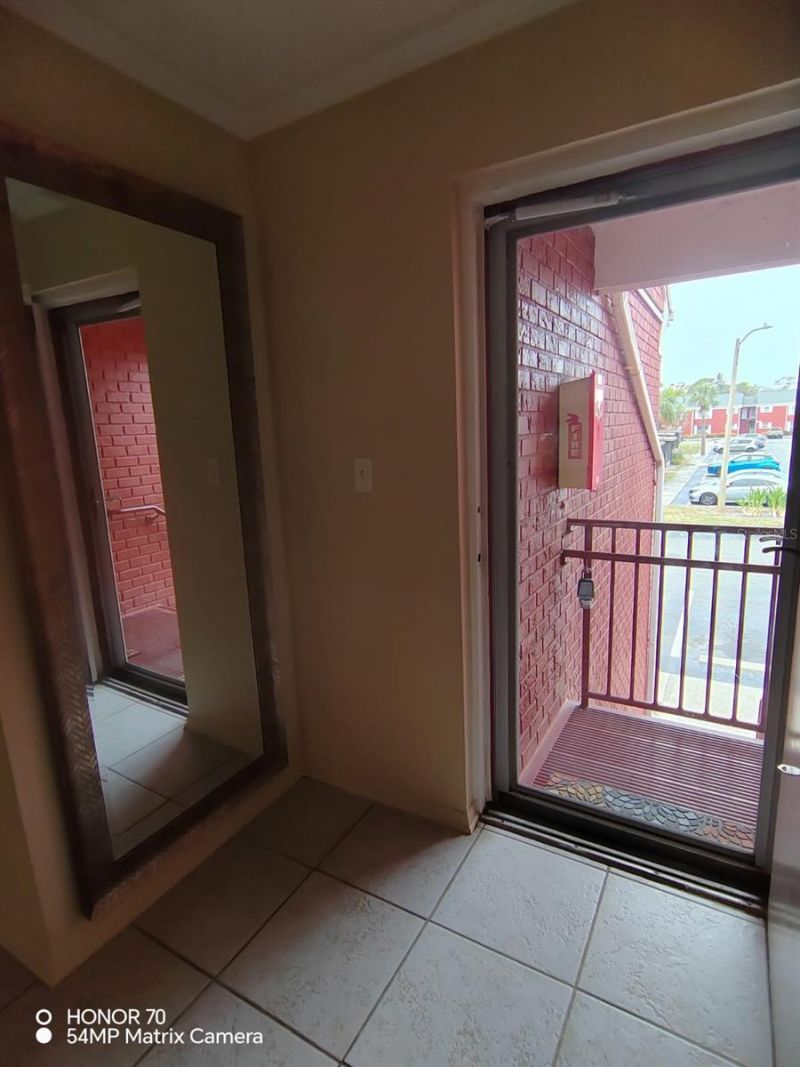 1044 82nd Terrace N, Unit 1044D, Saint Petersburg, FL 33702 Photo