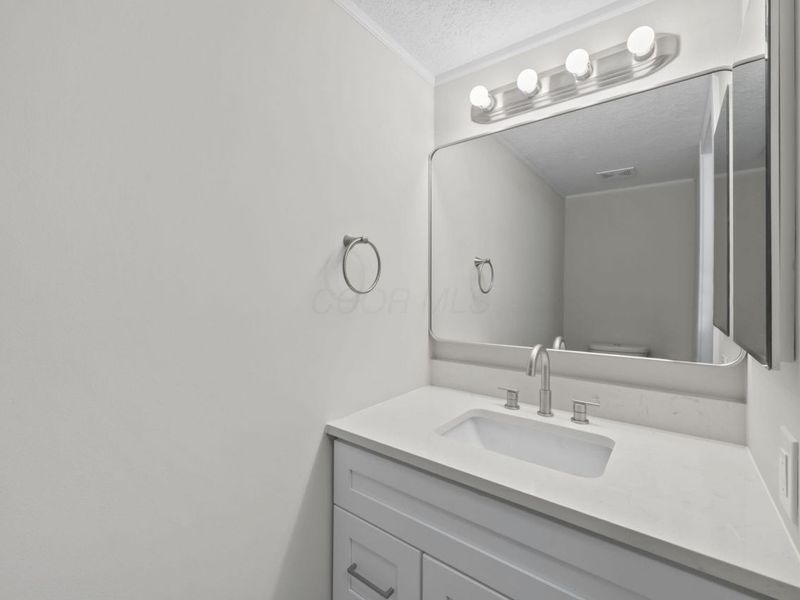 5153 Norwich Street , Hilliard, OH 43026 Photo 18