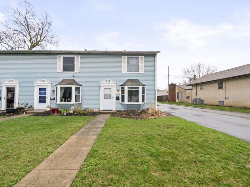 5153 Norwich Street , Hilliard, OH 43026 Photo 3