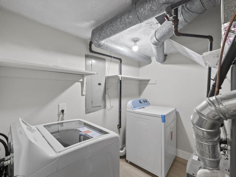 5153 Norwich Street , Hilliard, OH 43026 Photo 32