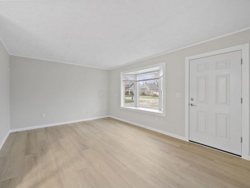 5153 Norwich Street , Hilliard, OH 43026 Photo 7