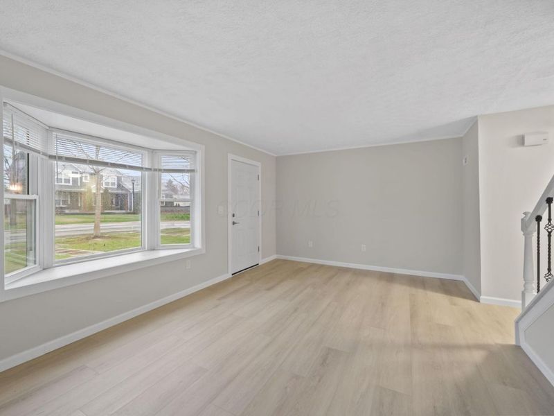 5153 Norwich Street , Hilliard, OH 43026 Photo 8