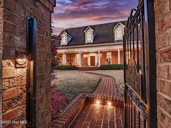 1929 Glen Meade Road, Wilmington, NC 28403