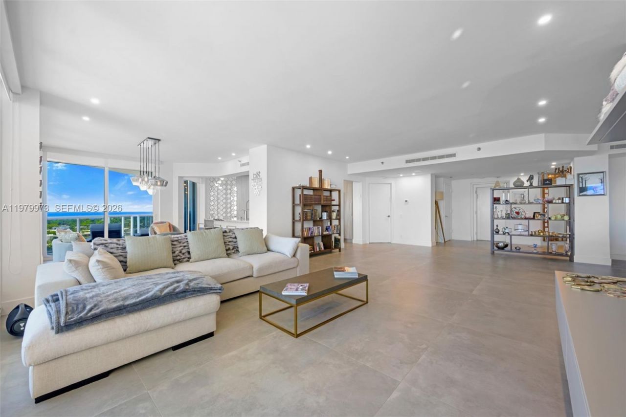 3802 NE 207th St, Unit 1101, Aventura, FL 33180 Photo