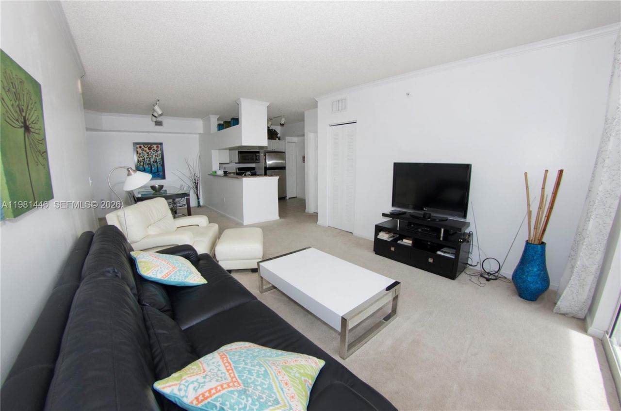 17150 N Bay Rd , Unit 2608, Sunny Isles Beach, FL 33160 Photo