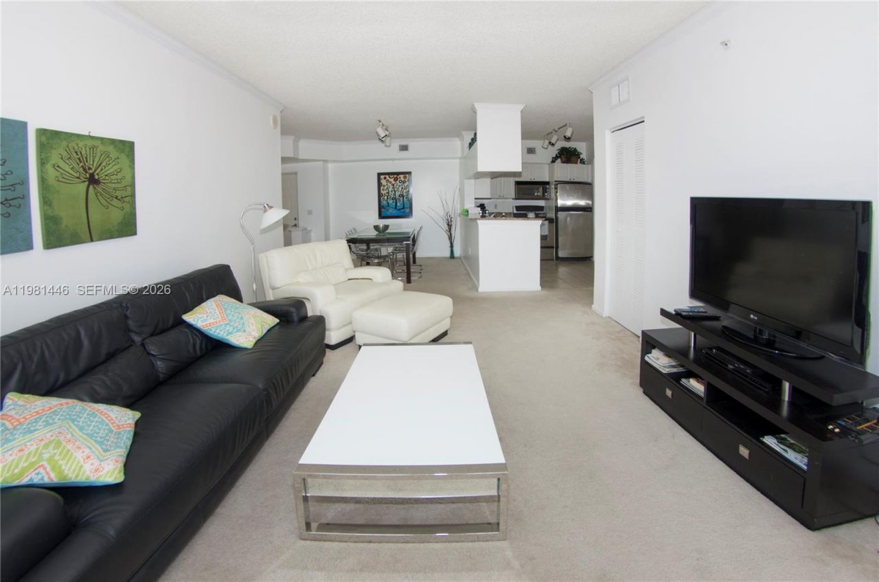 17150 N Bay Rd , Unit 2608, Sunny Isles Beach, FL 33160 Photo