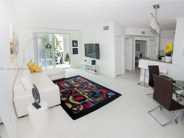 17145 N Bay Rd , Unit 4402, Sunny Isles Beach, FL 33160
