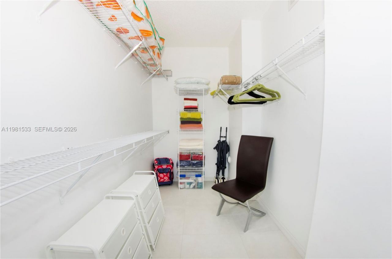 17145 N Bay Rd , Unit 4402, Sunny Isles Beach, FL 33160 Photo