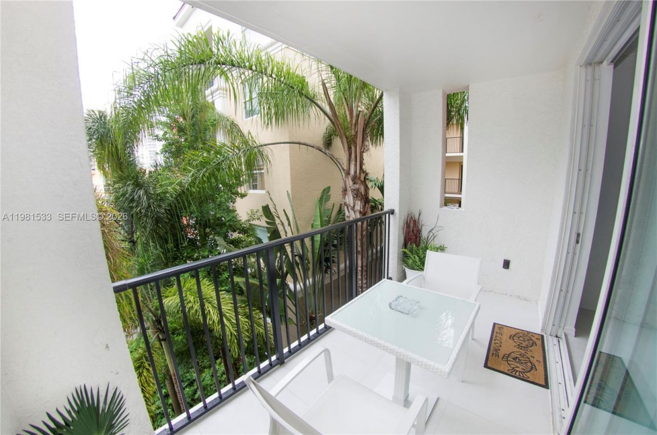 17145 N Bay Rd , Unit 4402, Sunny Isles Beach, FL 33160 Photo