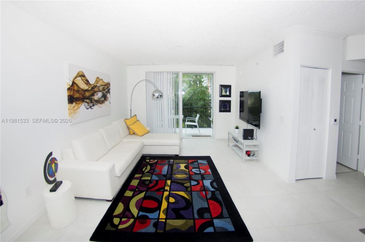 17145 N Bay Rd , Unit 4402, Sunny Isles Beach, FL 33160 Photo