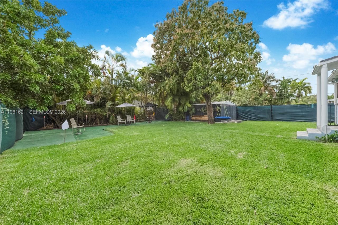 6350 NW 39th Ter, Virginia Gardens, FL 33166 Photo