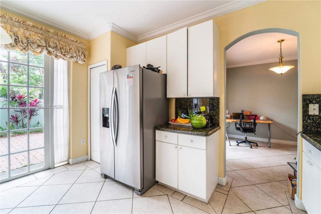 200 SW 87th Path, Miami, FL 33174 Photo