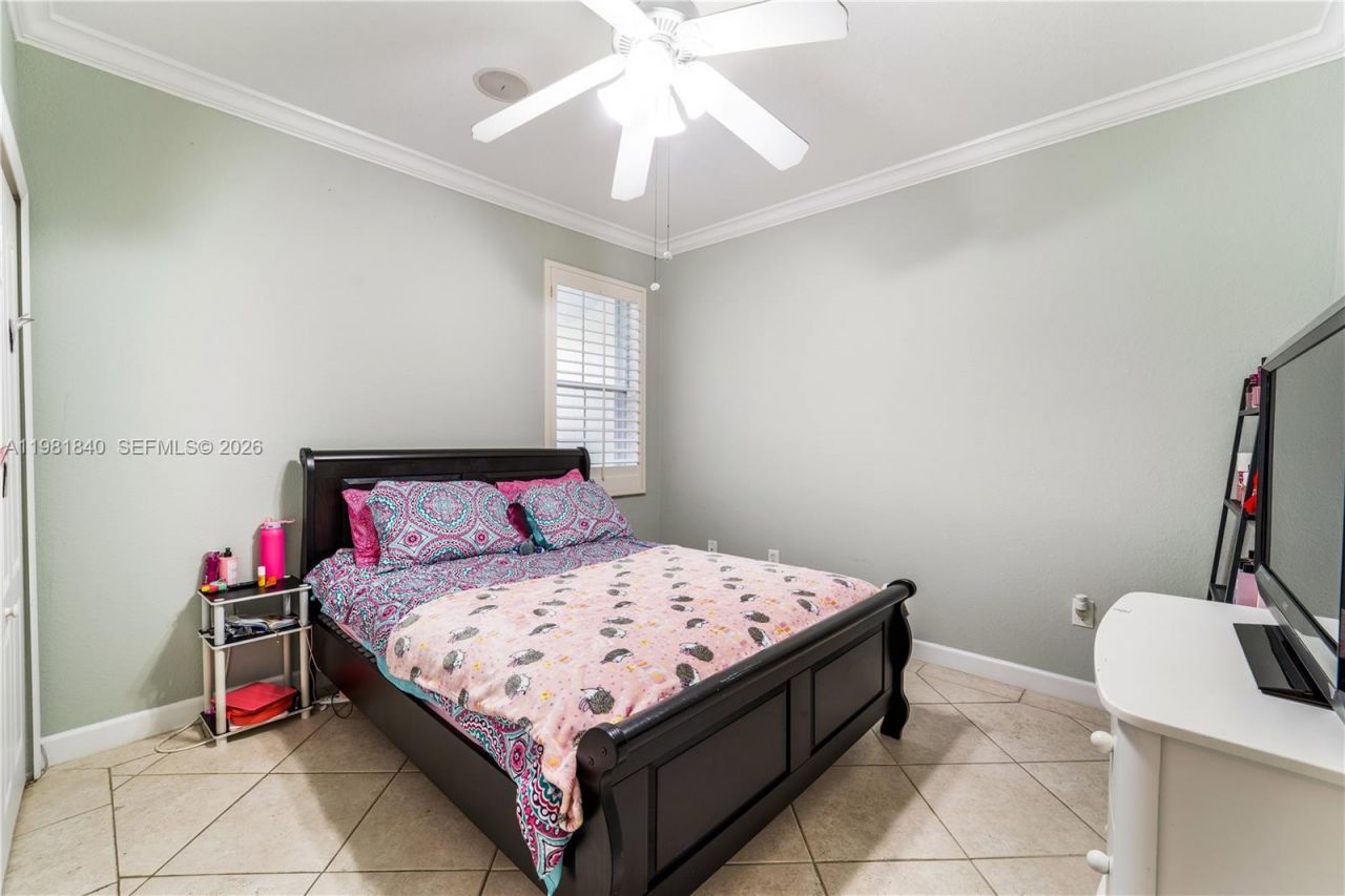 200 SW 87th Path, Miami, FL 33174 Photo