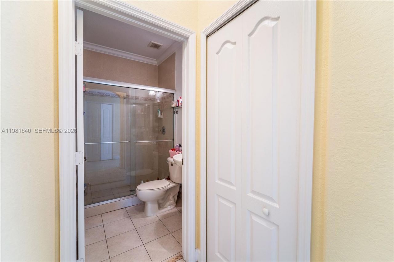 200 SW 87th Path, Miami, FL 33174 Photo
