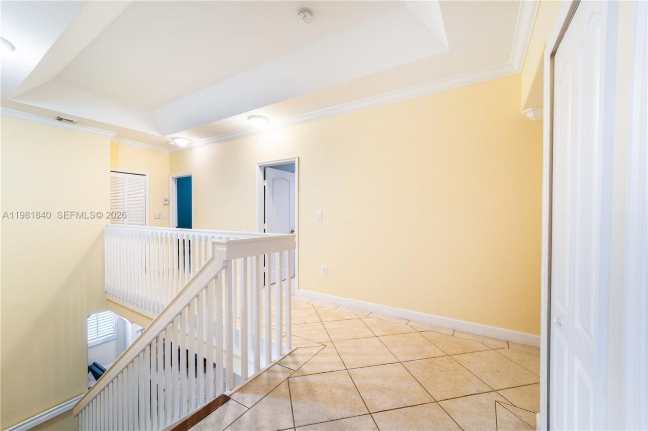 200 SW 87th Path, Miami, FL 33174 Photo