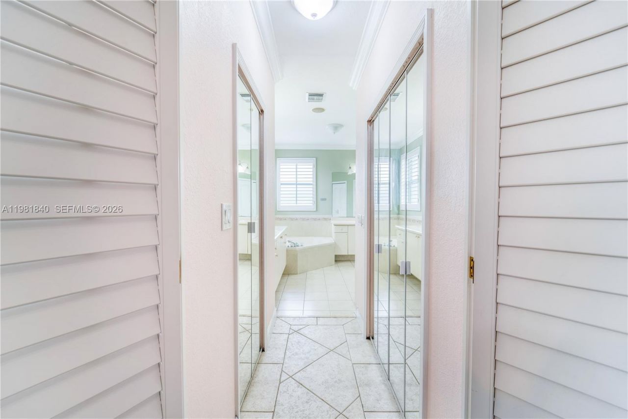 200 SW 87th Path, Miami, FL 33174 Photo