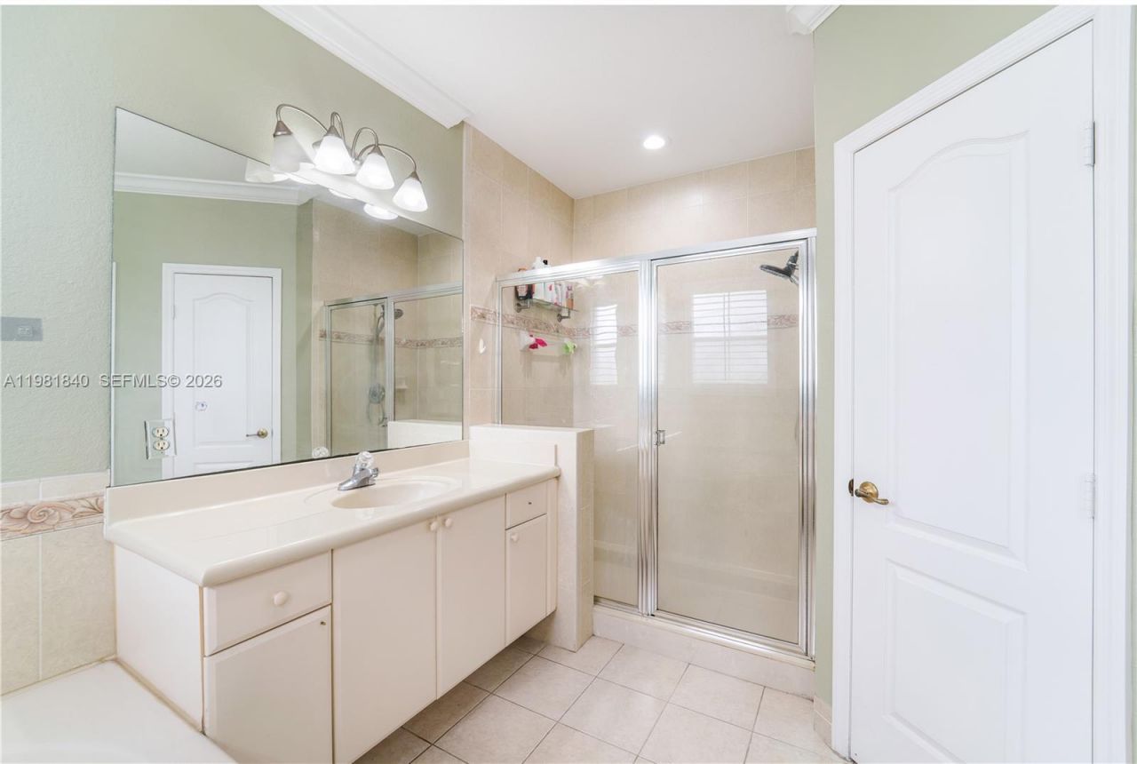 200 SW 87th Path, Miami, FL 33174 Photo