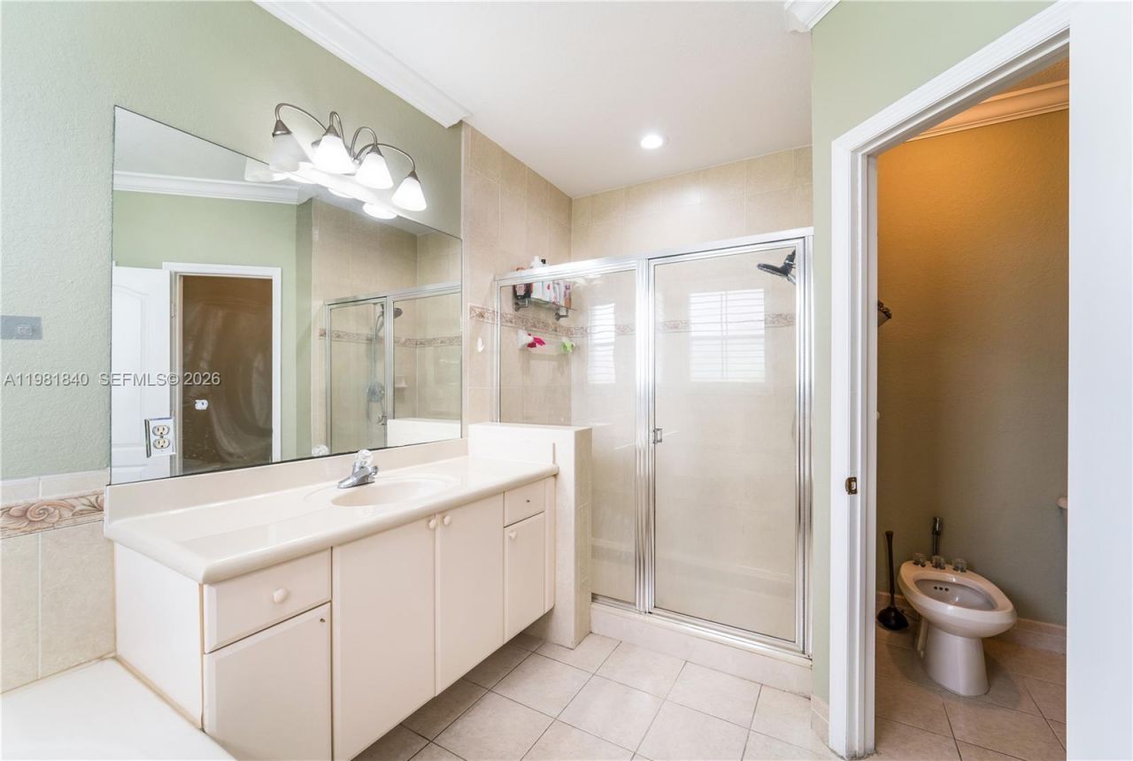 200 SW 87th Path, Miami, FL 33174 Photo