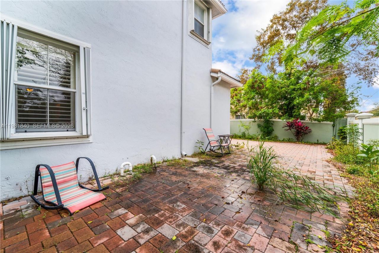 200 SW 87th Path, Miami, FL 33174 Photo