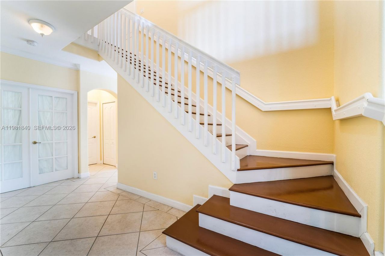 200 SW 87th Path, Miami, FL 33174 Photo