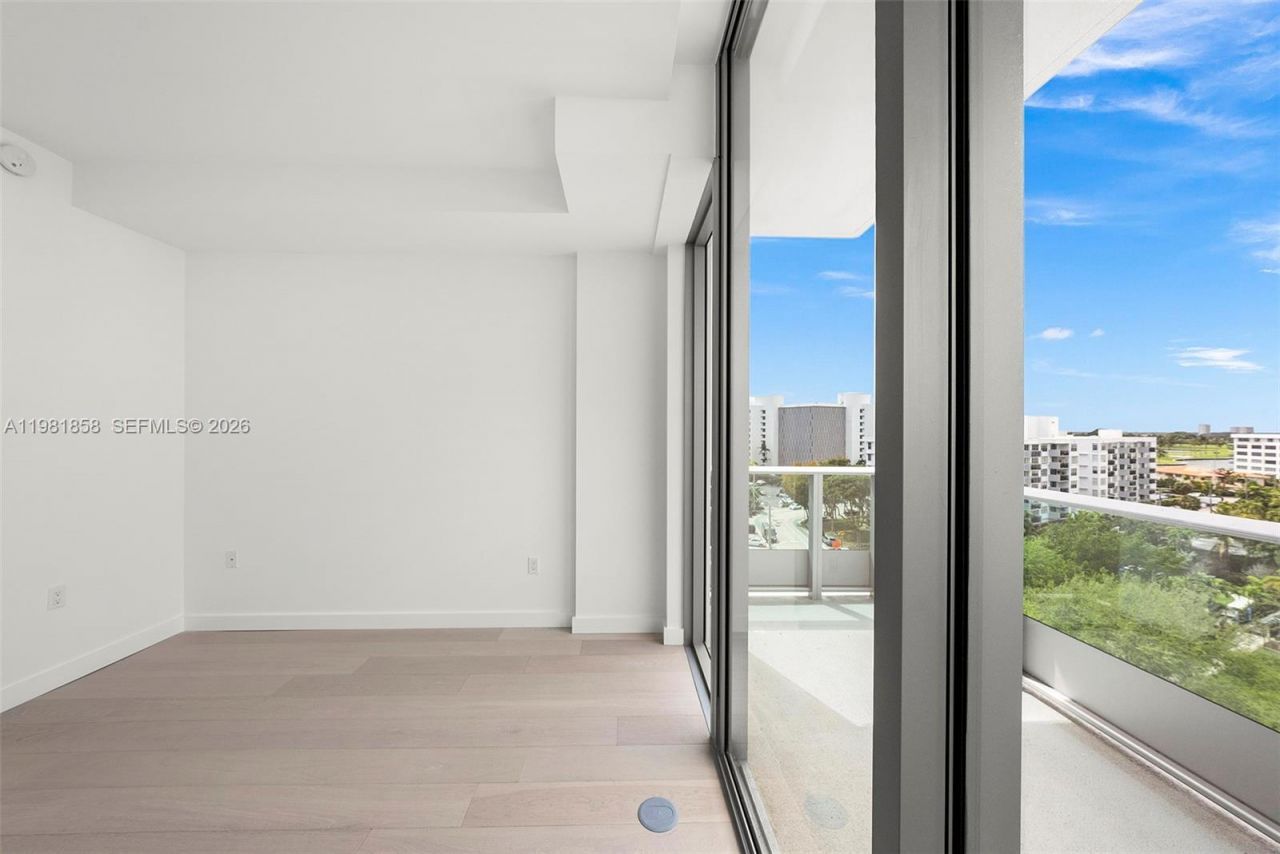 9221 E Bay Harbor Drive, Unit 810, Bay Harbor Islands, FL 33154 Photo