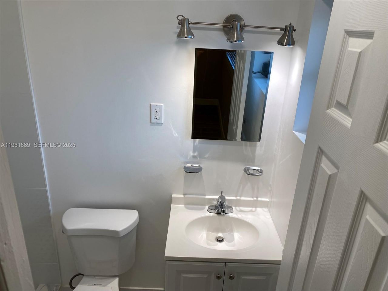 2421 SW 6th St , Fort Lauderdale, FL 33312 Photo