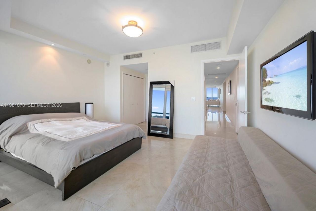 17001 Collins Ave, Unit 1204, Sunny Isles Beach, FL 33160 Photo