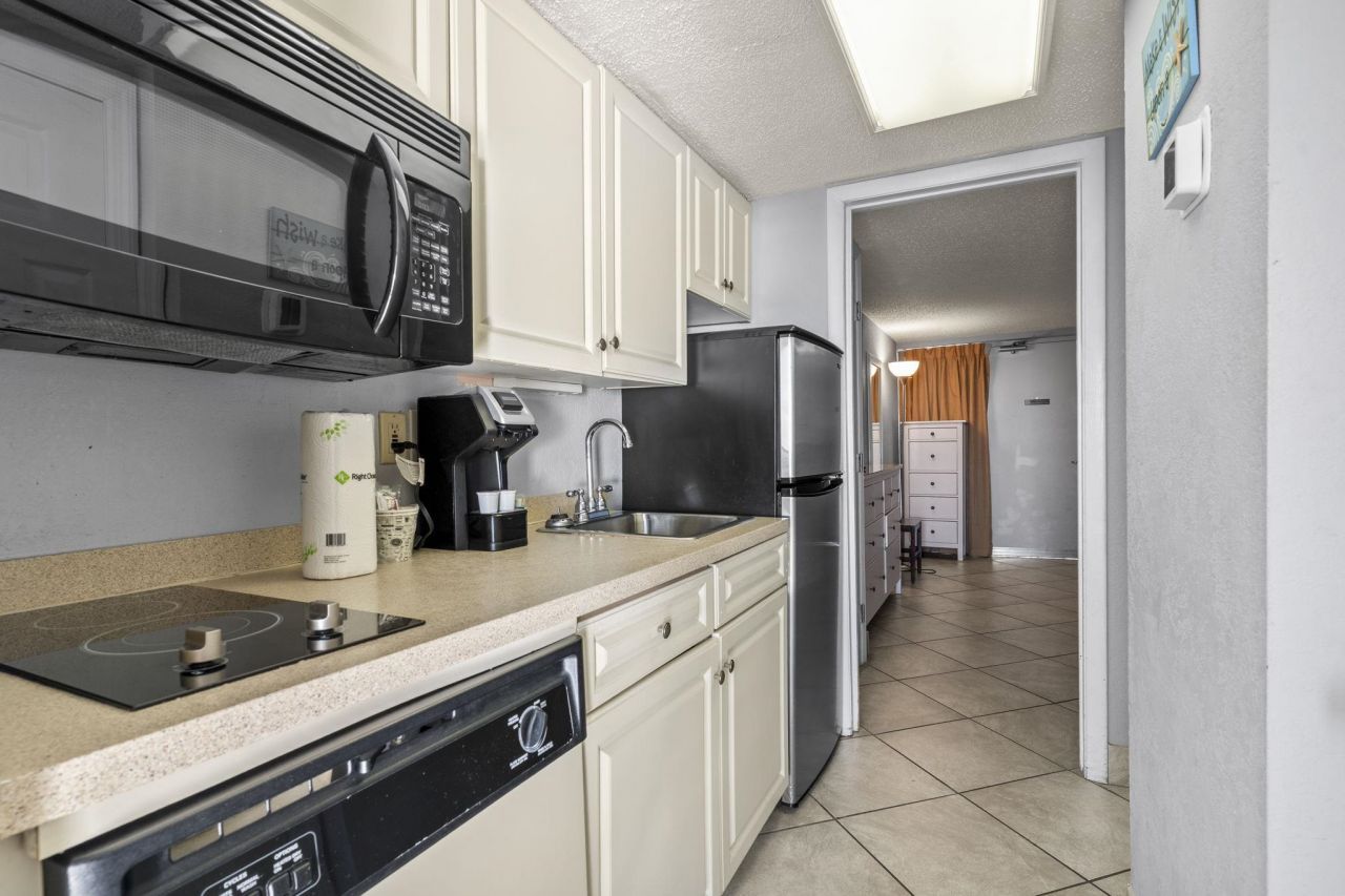 201 74th Ave. N Photo 12