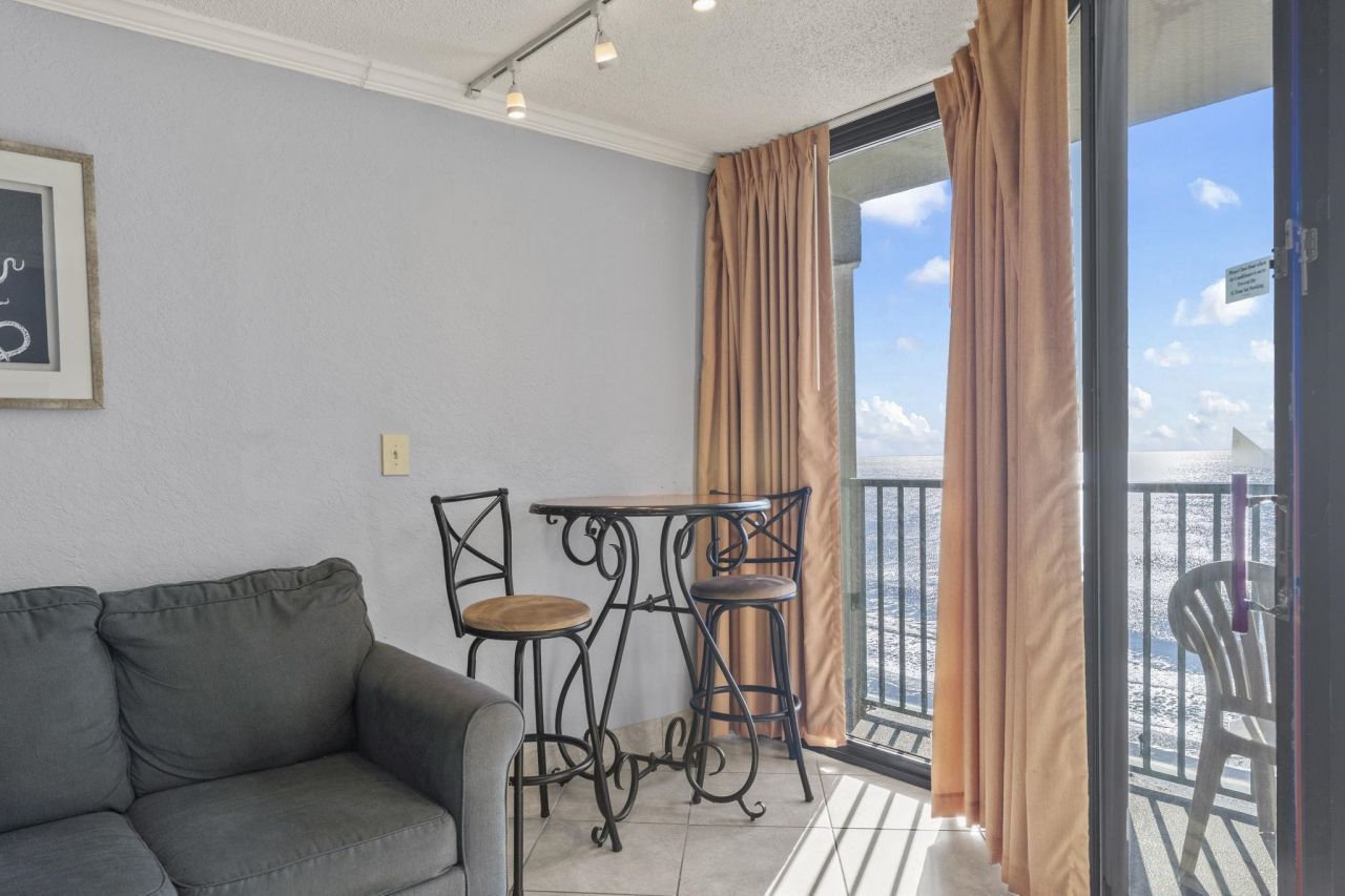 201 74th Ave. N Photo 15