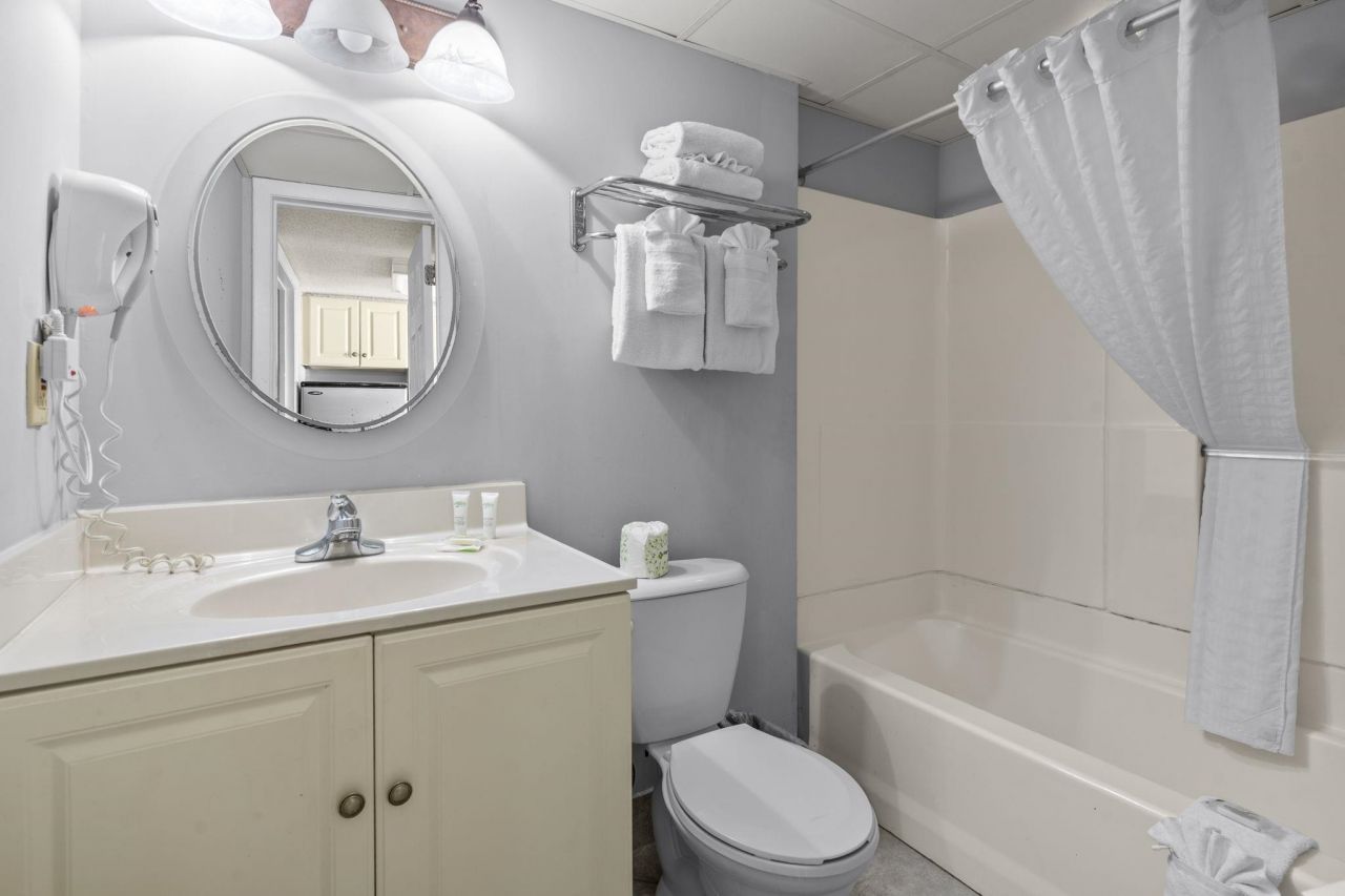 201 74th Ave. N Photo 8