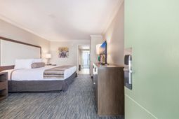 1105 S Ocean Blvd.  photo 4