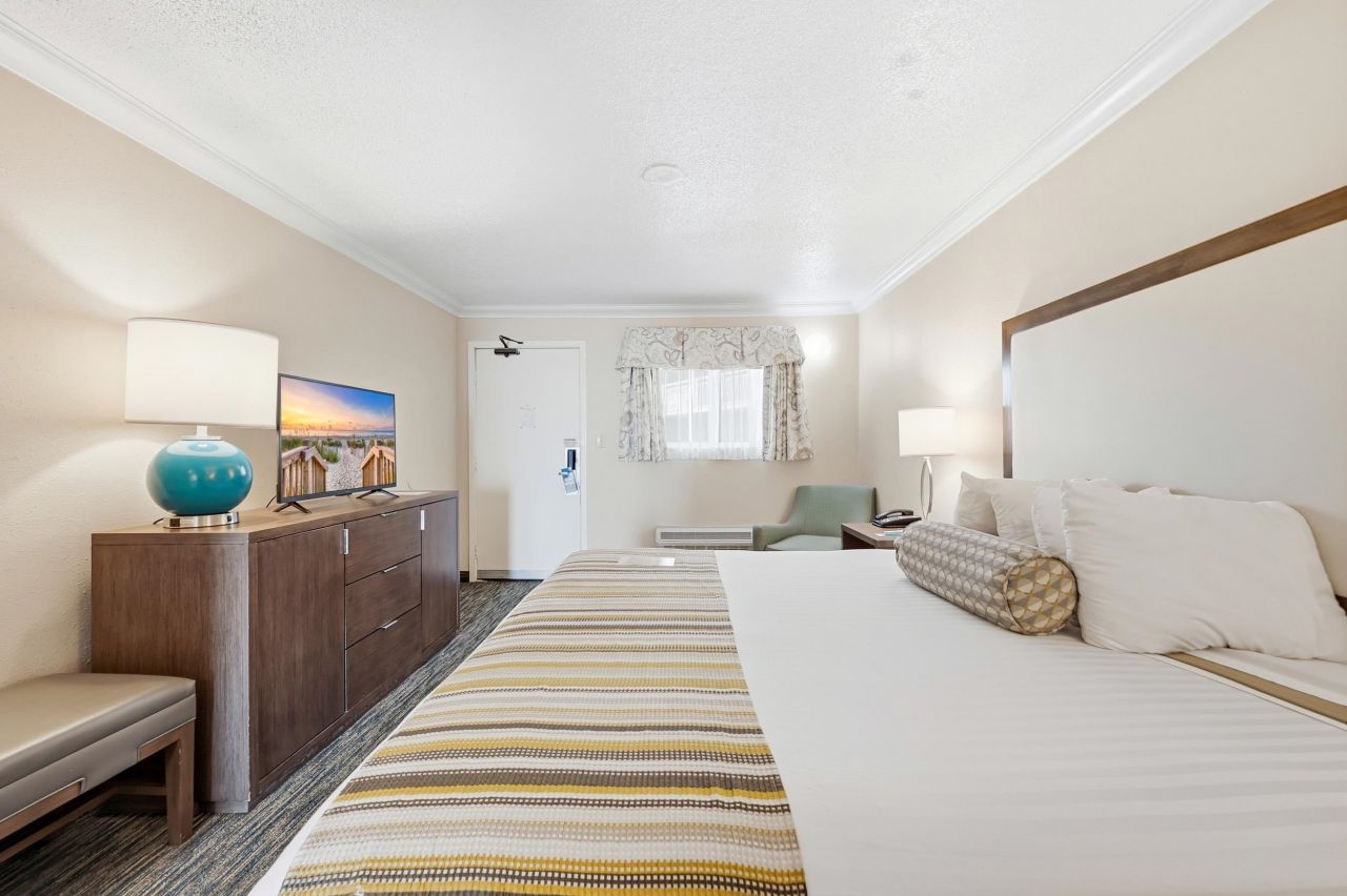 1105 S Ocean Blvd.  Photo 4