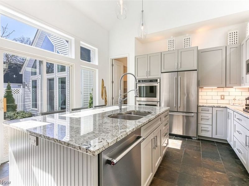 279 Tinkers Trail , Aurora, OH 44202 Photo 10