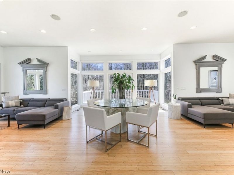 279 Tinkers Trail , Aurora, OH 44202 Photo 3