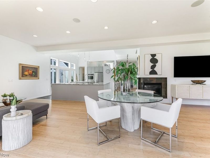 279 Tinkers Trail , Aurora, OH 44202 Photo 6