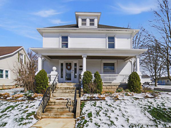 602 W Benton Street, Wapakoneta, OH 45895