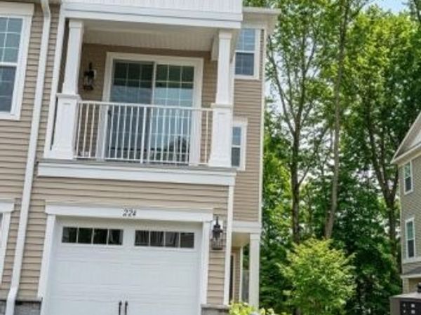 224 Myrtle Rd, Warren, NJ 07059