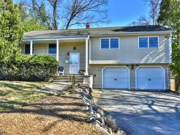 254 Godwin Ave, Wyckoff, NJ 07481